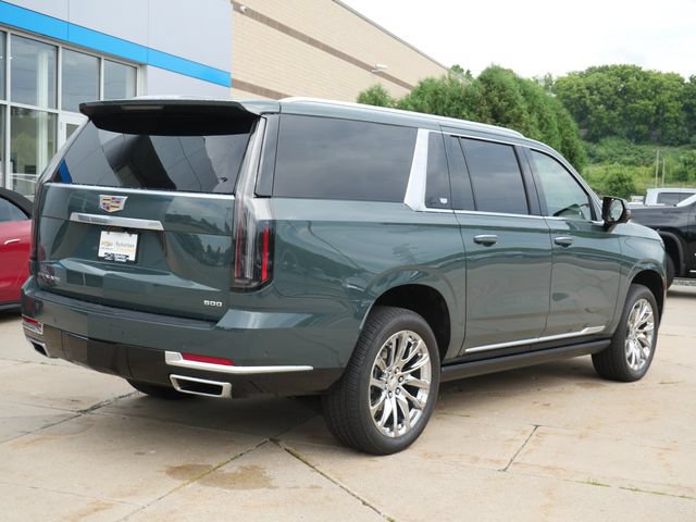 Used 2025 Cadillac Escalade ESV Premium Luxury w/ LPO, Floor Liner Package AWD/4WD image 7