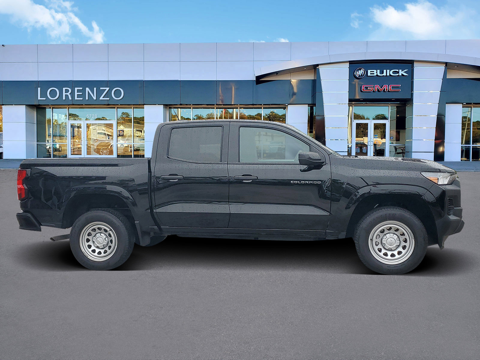 Used 2024 Chevrolet Colorado W/T image 4