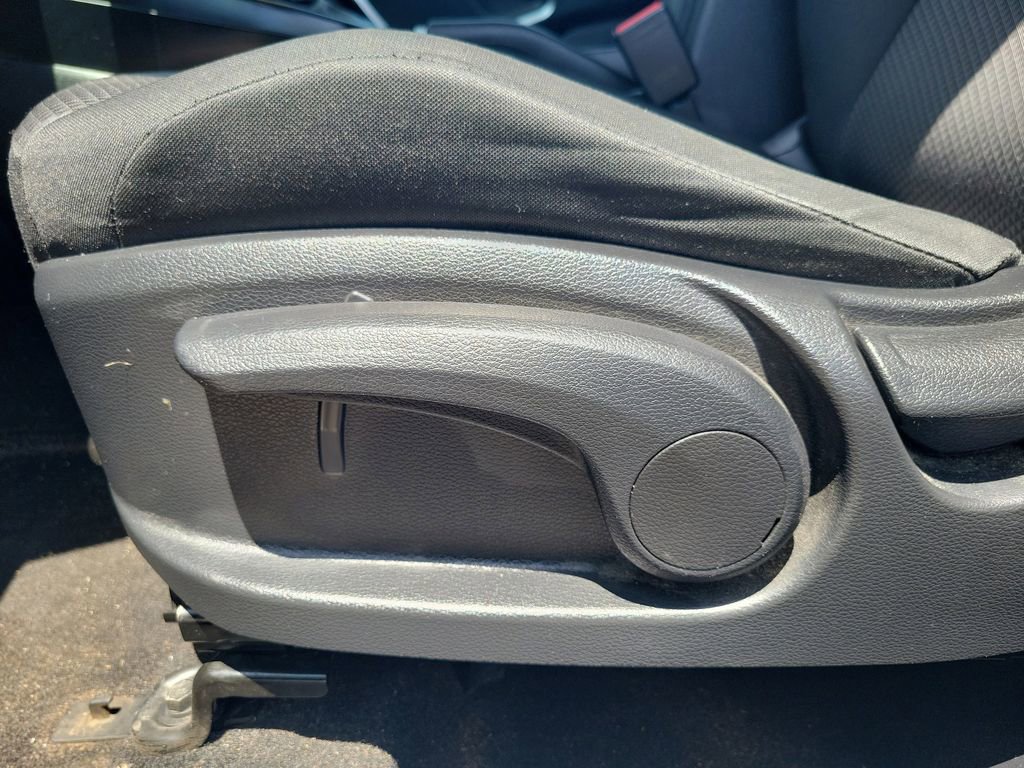 Used 2020 Kia Soul LX FWD image 12