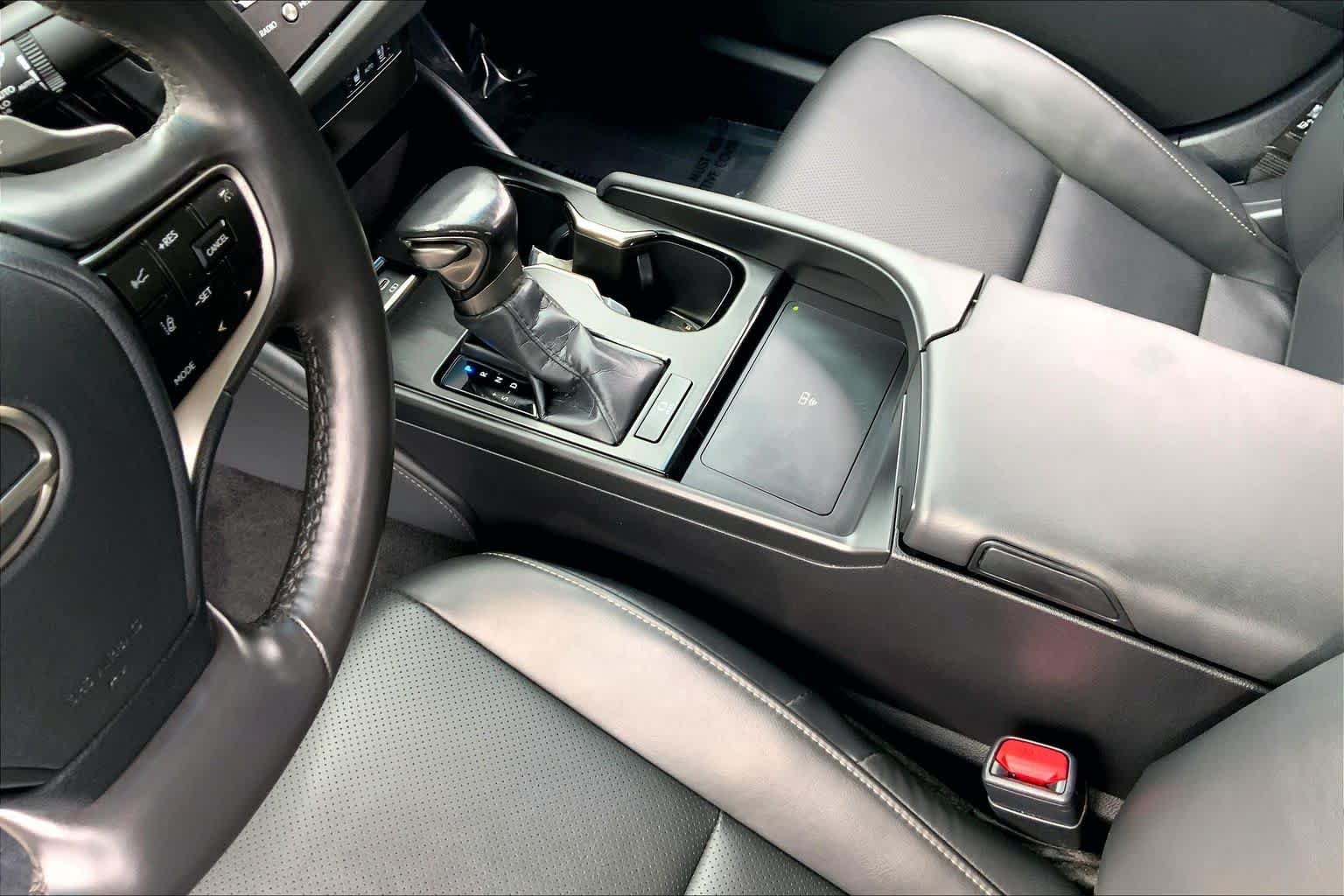 Certified 2024 Lexus ES 350 w/ Premium Package FWD image 17