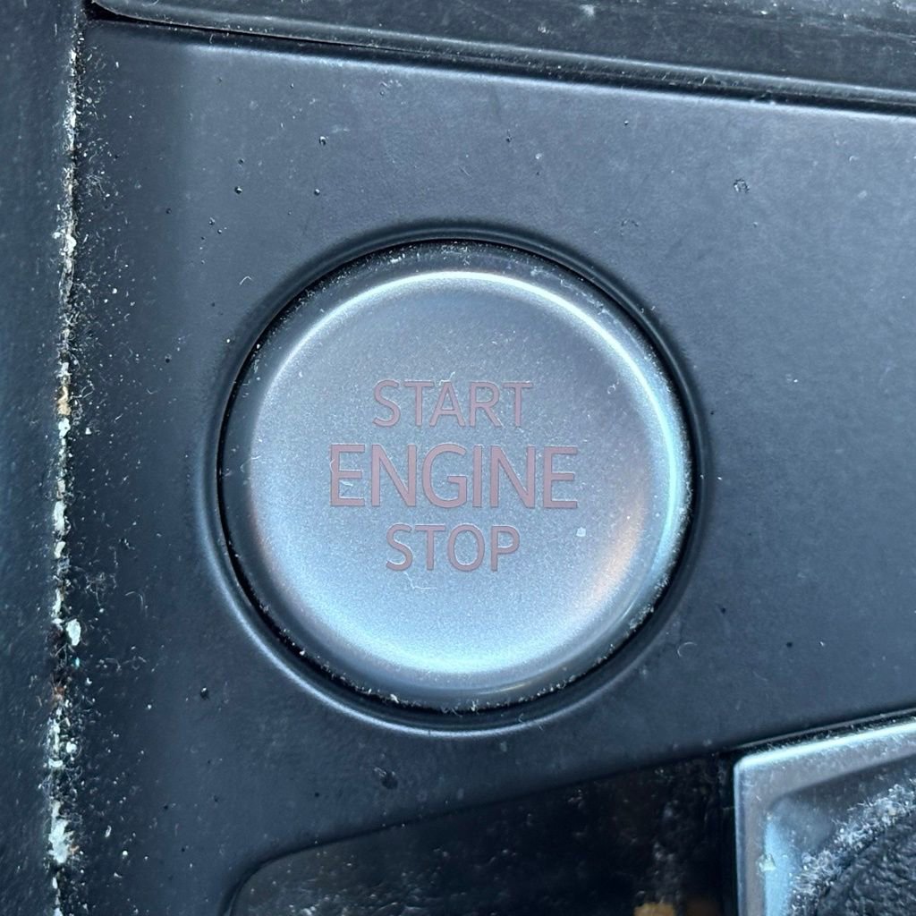 Used 2022 Volkswagen Taos S image 23