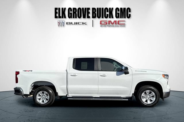 Used 2025 Chevrolet Silverado 1500 LT AWD/4WD image 3
