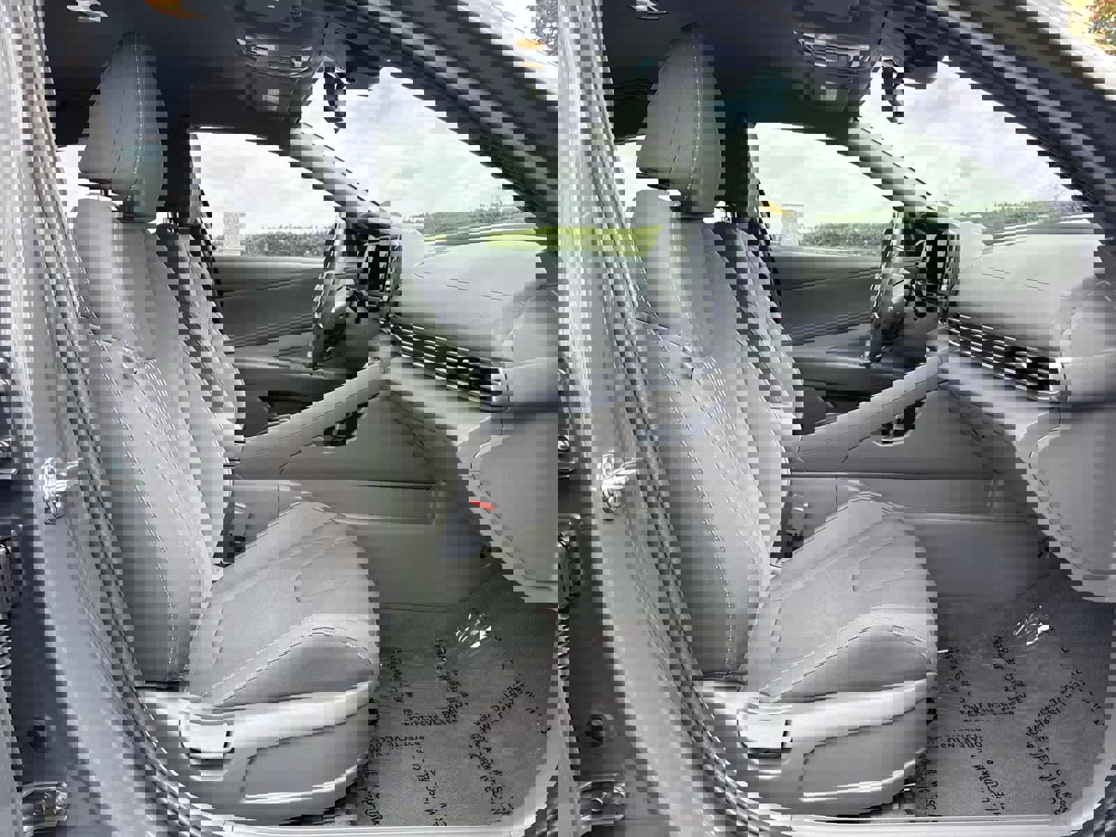 Certified 2025 Hyundai Elantra Sport image 37