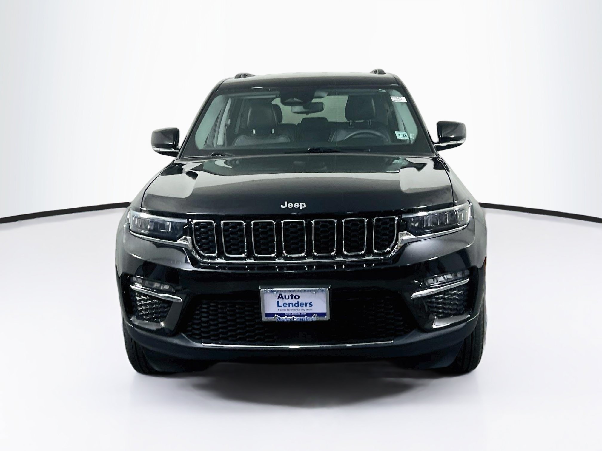 Used 2023 Jeep Grand Cherokee Limited AWD/4WD image 2