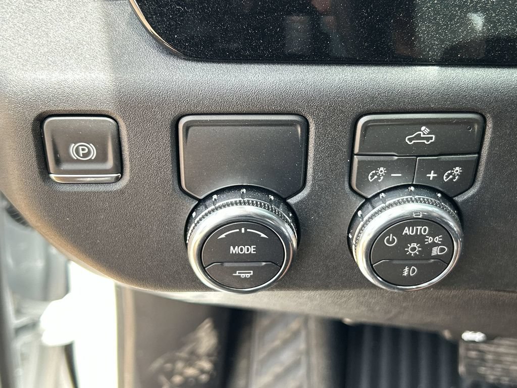 New 2026 GMC Sierra 3500 SLE w/ SLE Convenience Package RWD image 18