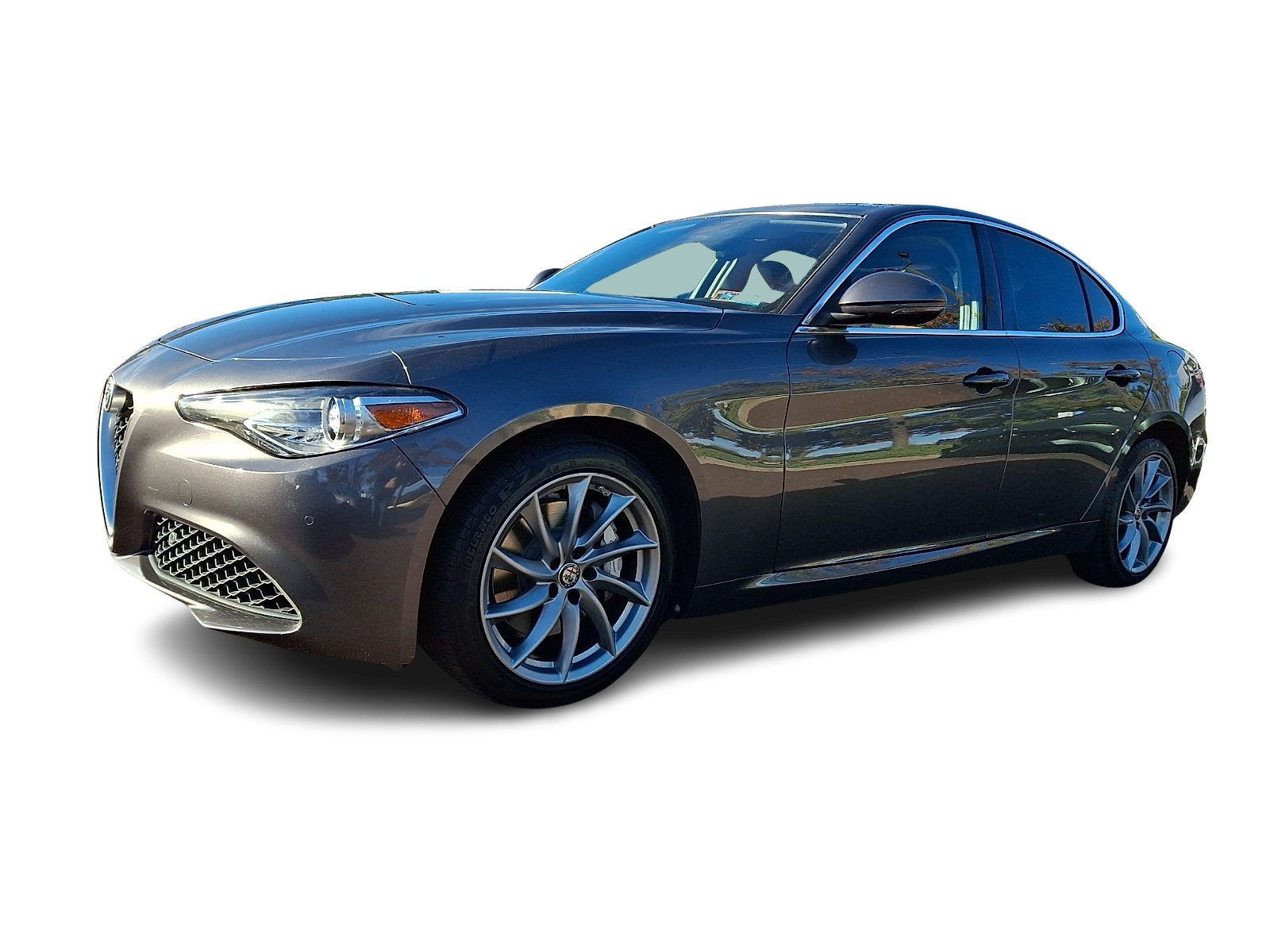 Used 2017 Alfa Romeo Giulia AWD w/ Cold Weather Package image 3