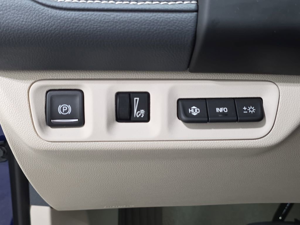 Used 2023 GMC Acadia Denali w/ Denali Ultimate Package image 23