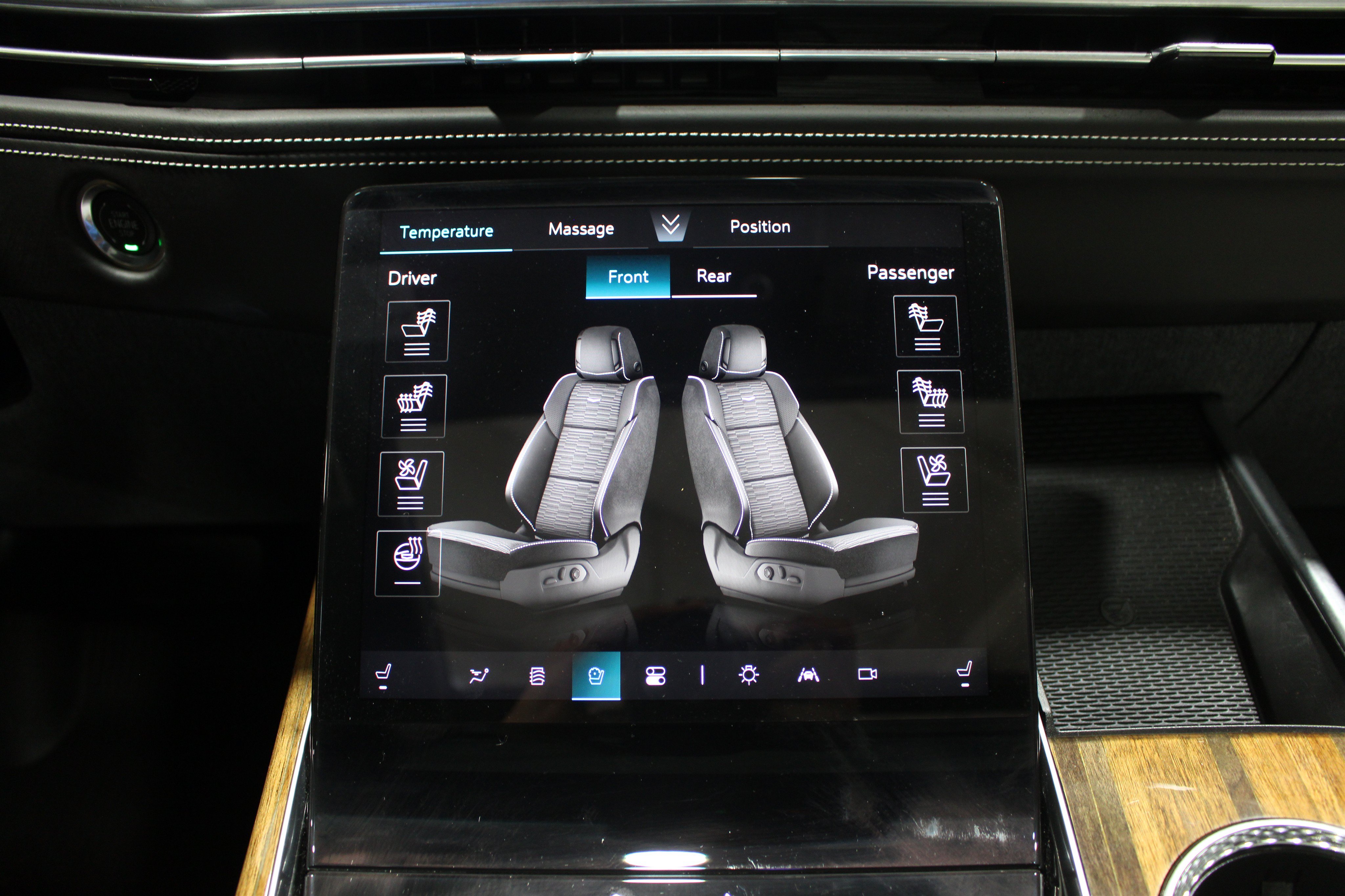 Certified 2025 Cadillac Escalade ESV Sport Platinum w/ LPO, ONYX Package AWD/4WD image 20