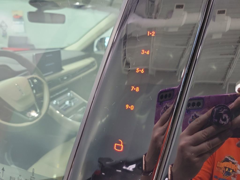 Used 2024 Lincoln Aviator Reserve w/ Elements Package Plus image 46