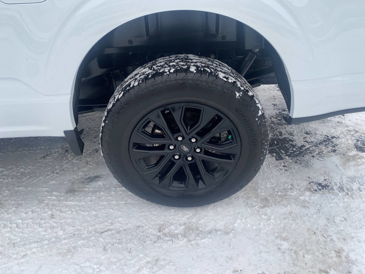 Used 2025 Ford F150 Lariat w/ FX4 Off-Road Package image 14