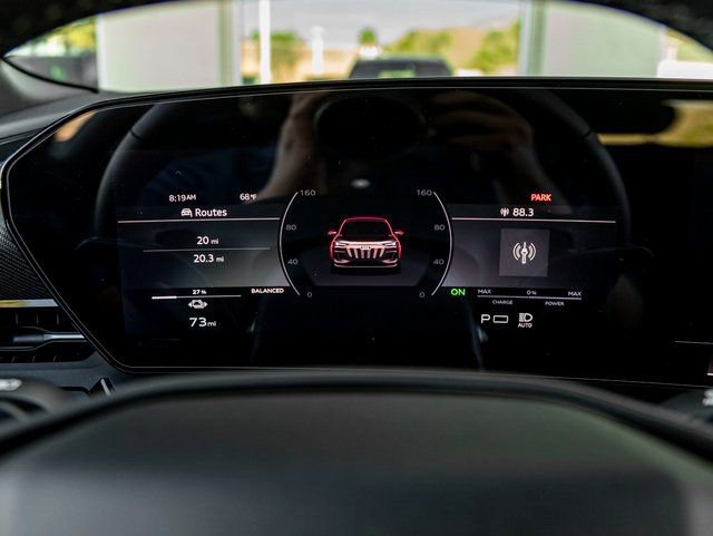 New 2025 Audi SQ6 e-tron Prestige image 18
