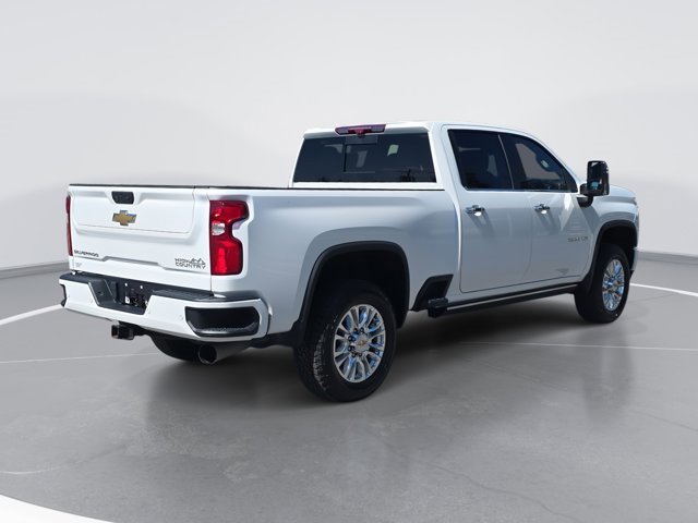 Used 2023 Chevrolet Silverado 2500 High Country w/ Z71 Off-Road Package image 3