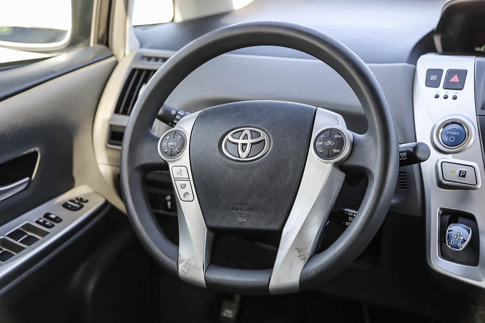 Used 2012 Toyota Prius V Five image 6