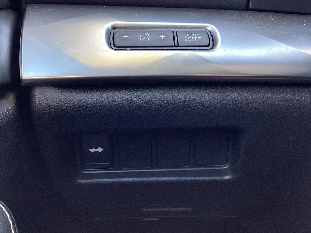 Used 2023 Nissan Maxima SV w/ Floor Mat Group image 27