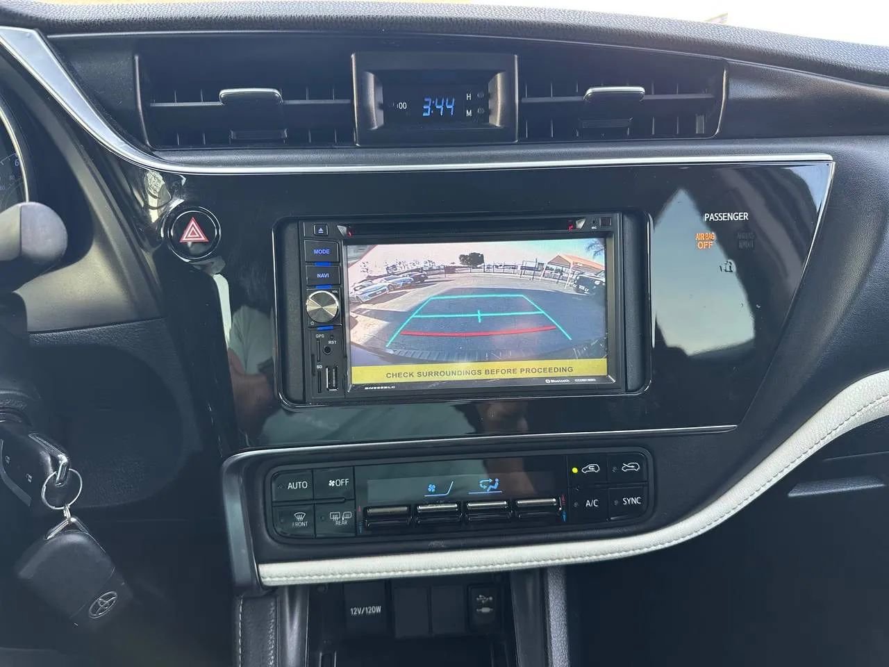 Used 2017 Toyota Corolla iM w/ Carpet Mat Package FWD image 39