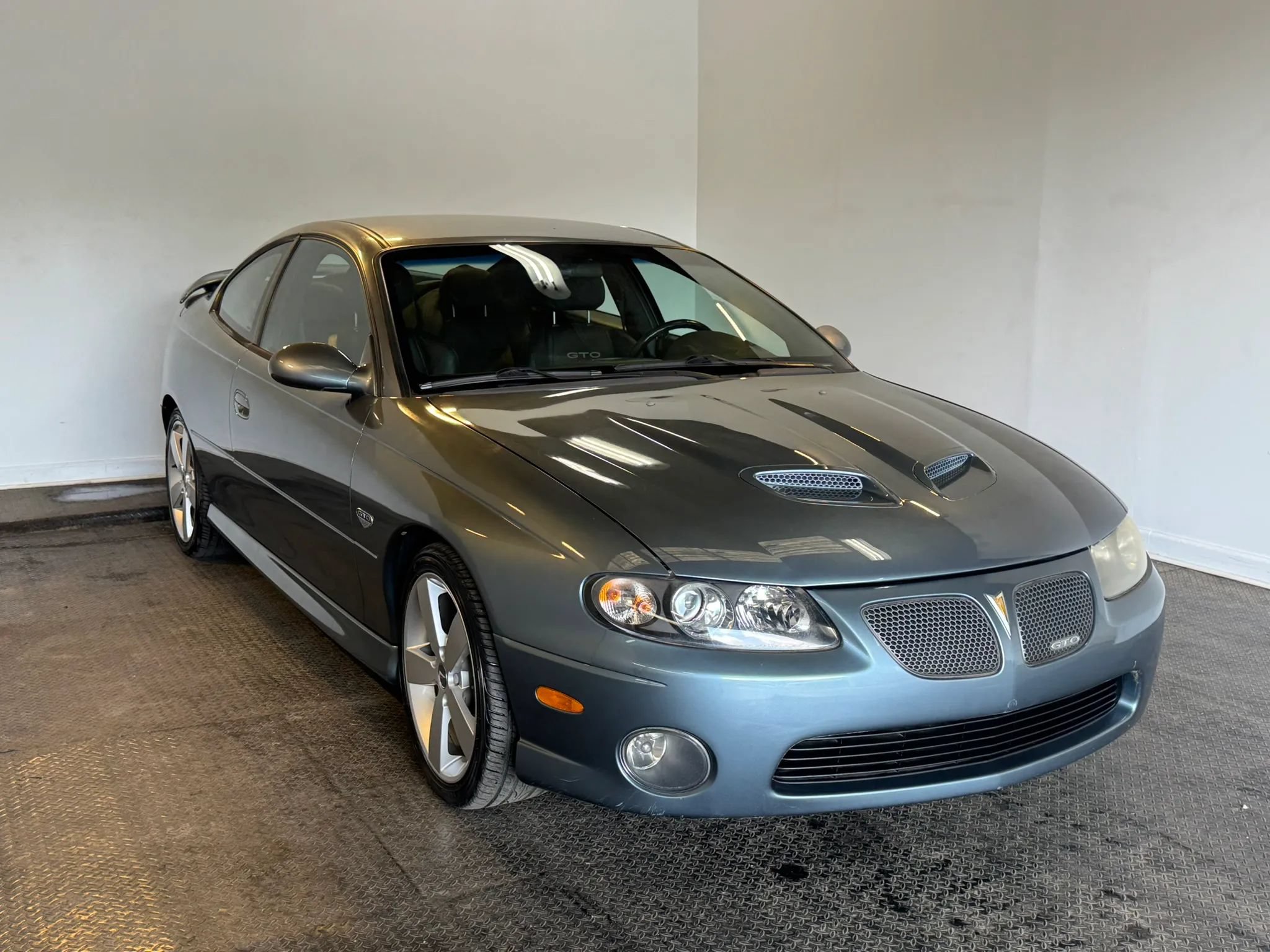 Used 2006 Pontiac GTO RWD image 3
