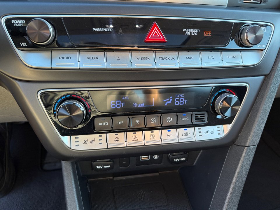 Used 2018 Hyundai Sonata Limited w/ Limited Ultimate Package 03 image 20