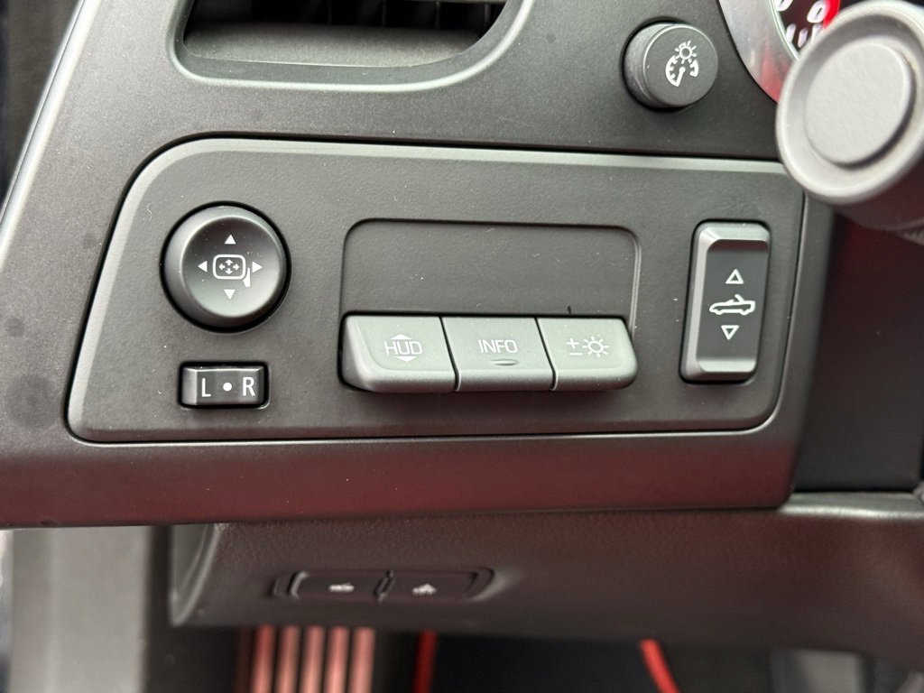 Used 2015 Chevrolet Corvette Stingray Z51 w/ 3LT Preferred Equipment Group image 35