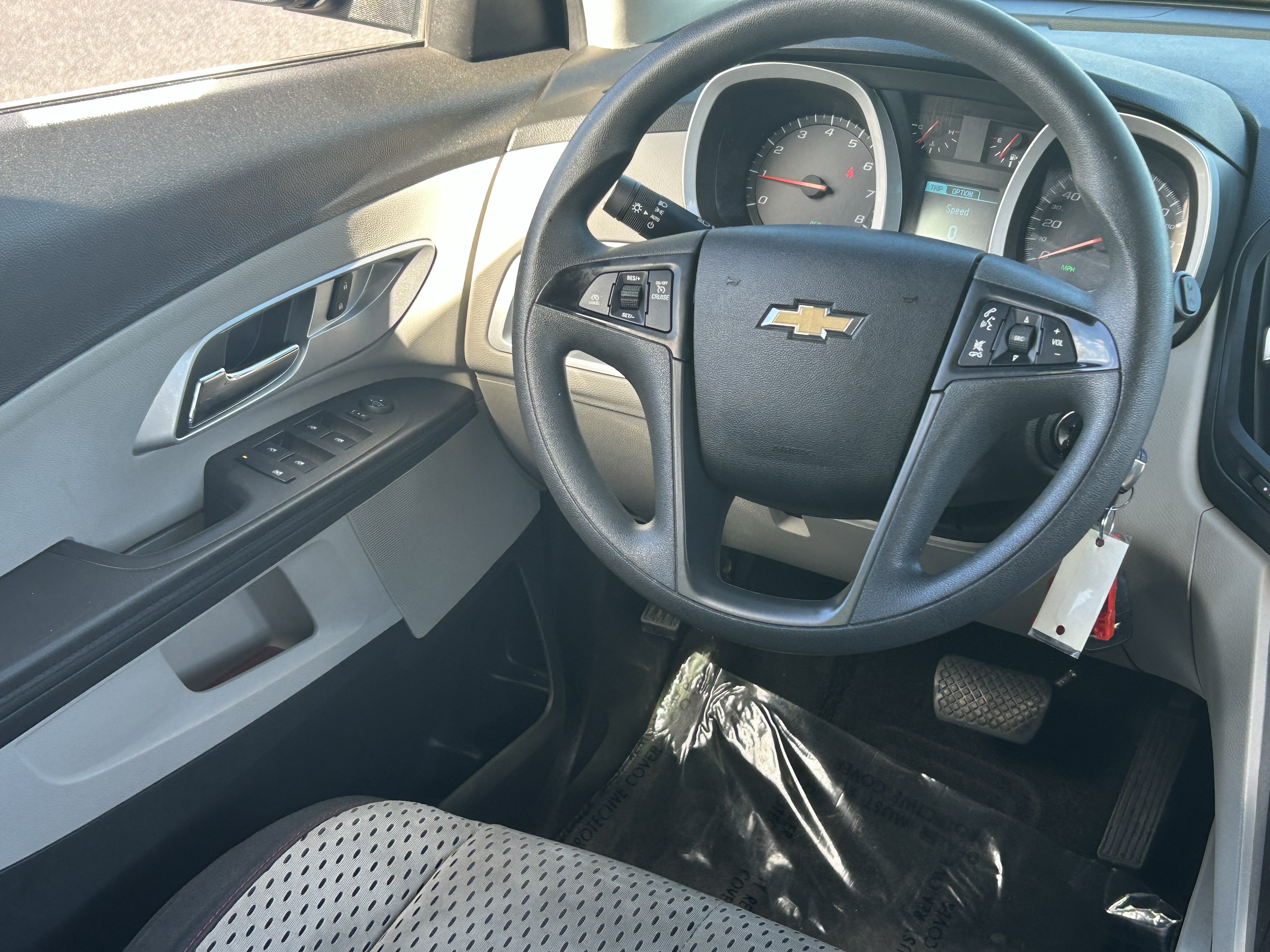 Used 2015 Chevrolet Equinox LS FWD image 16