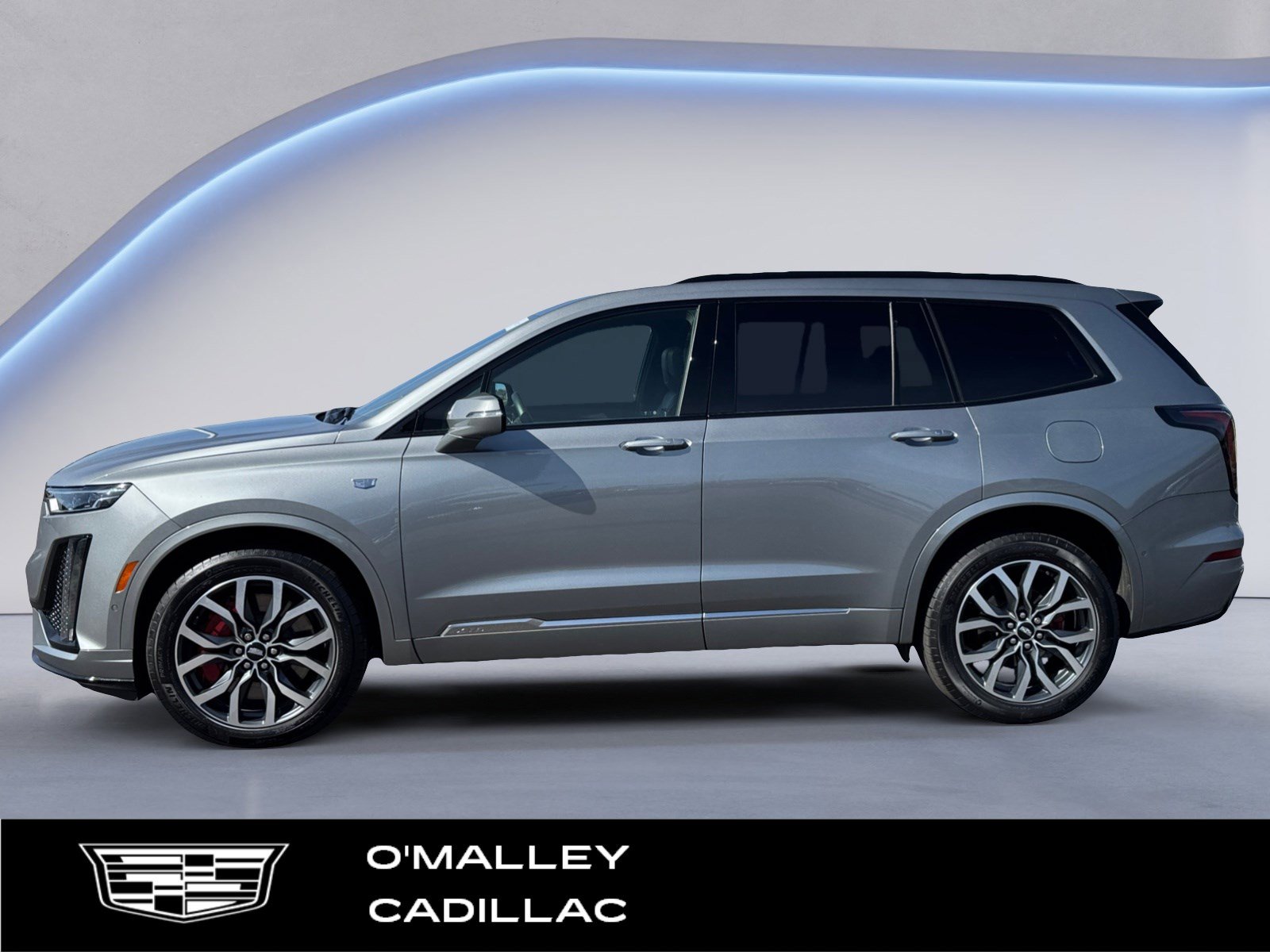 Certified 2025 Cadillac XT6 Sport w/ Platinum Package AWD/4WD image 2