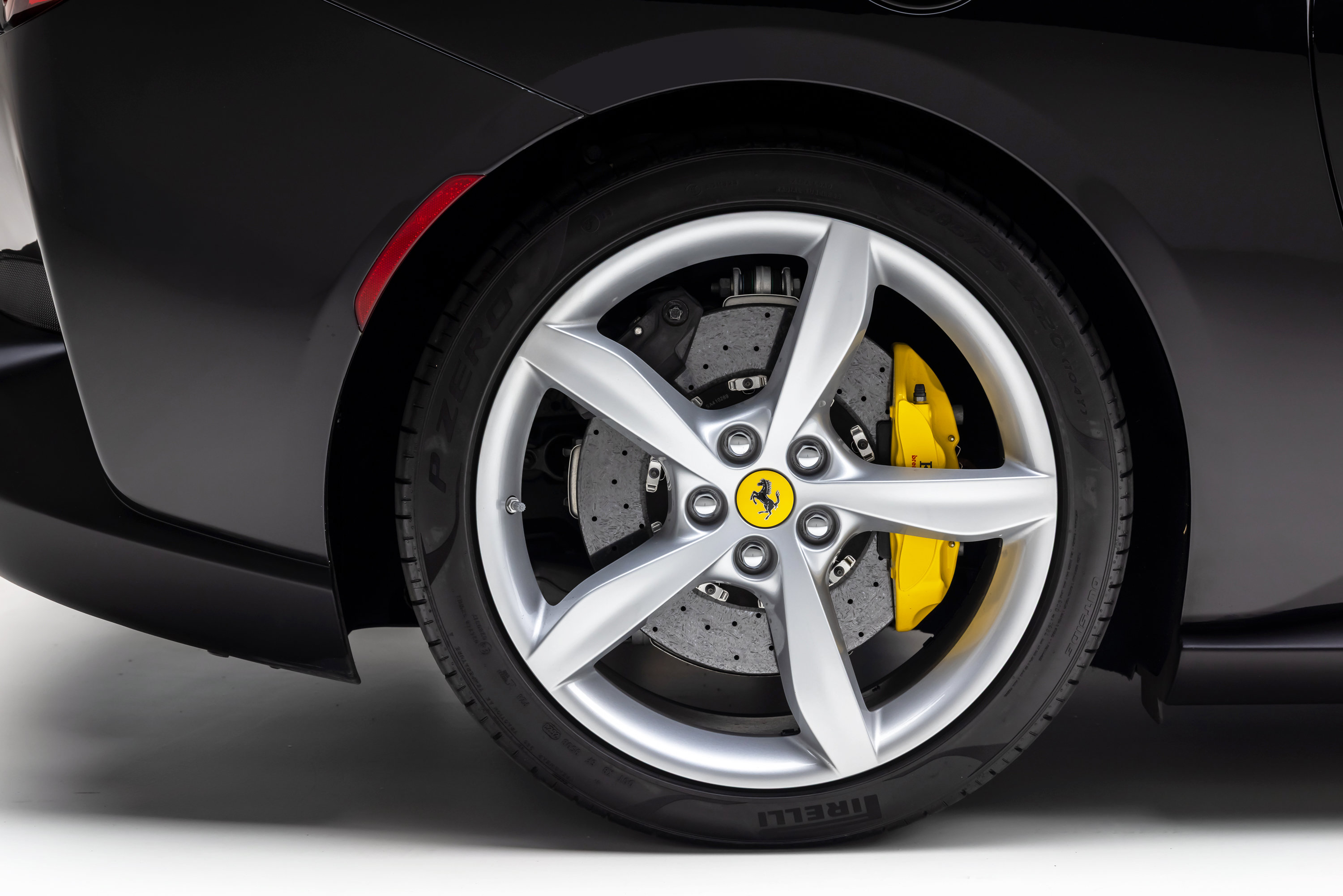 Used 2020 Ferrari Portofino RWD image 15
