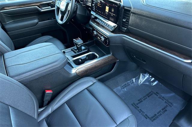 Used 2026 GMC Sierra 1500 Elevation w/ Elevation Premium Package image 16