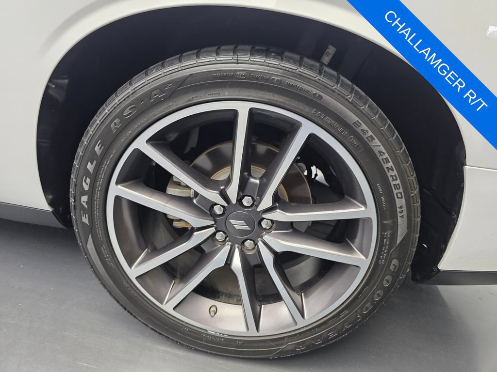 Used 2023 Dodge Challenger R/T RWD image 15