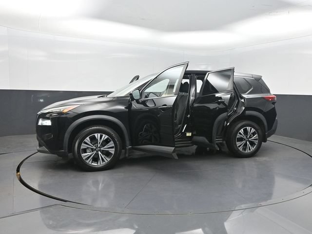 Used 2022 Nissan Rogue SV FWD image 40