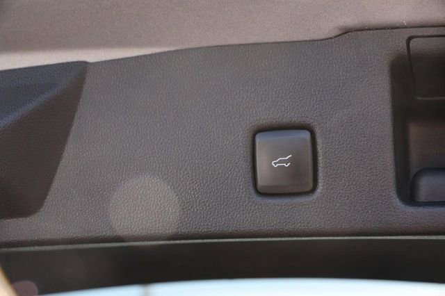 Certified 2024 Ford Escape ST-Line image 8