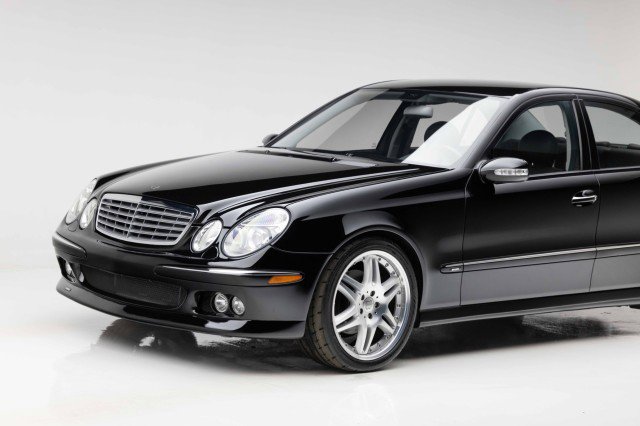 Used 2005 Mercedes-Benz E 500 Sedan image 33