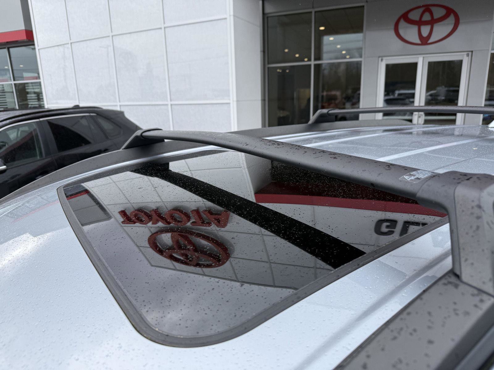 Certified 2022 Toyota Corolla Cross LE w/ Moonroof Package image 10