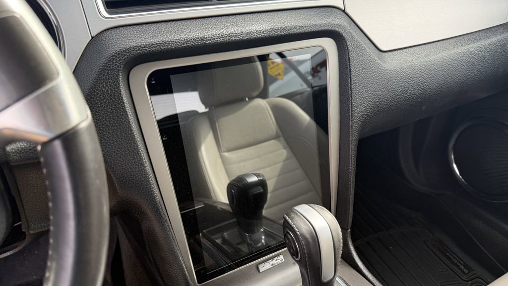 Used 2014 Ford Mustang Premium RWD image 4