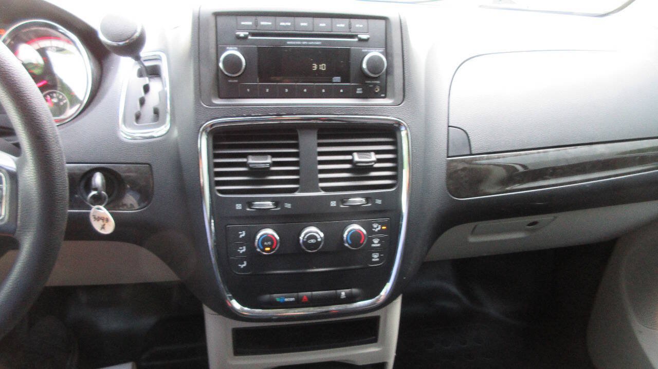 Used 2014 RAM C/V Tradesman FWD image 30