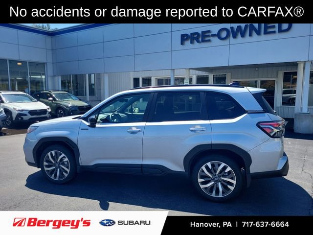 Used 2025 Subaru Forester Touring w/ Touring Package AWD/4WD image 2