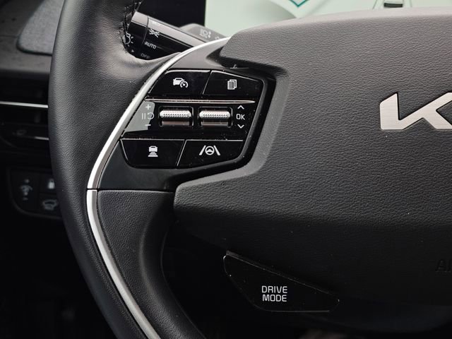 Certified 2023 Kia EV6 Wind image 32