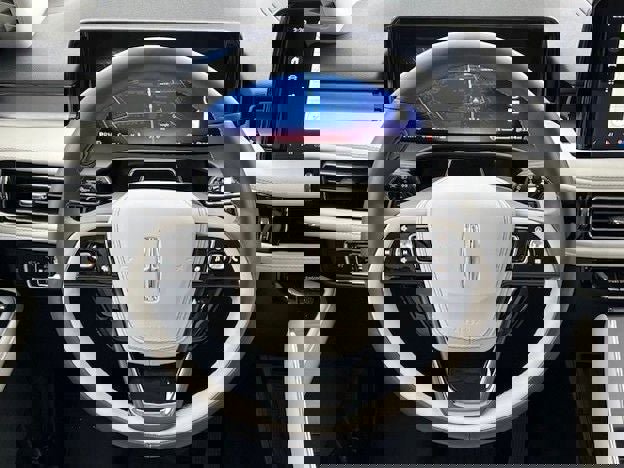 New 2026 Lincoln Aviator AWD image 31