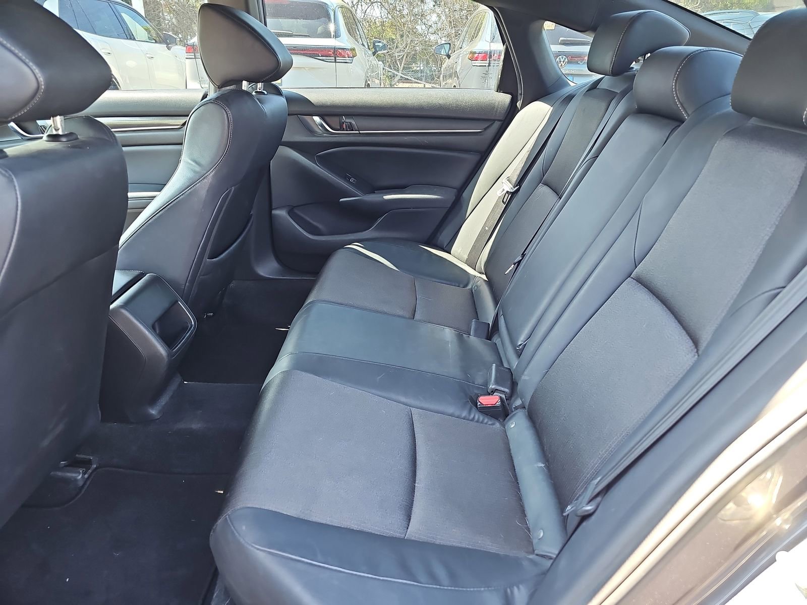 Used 2018 Honda Accord Sport image 15