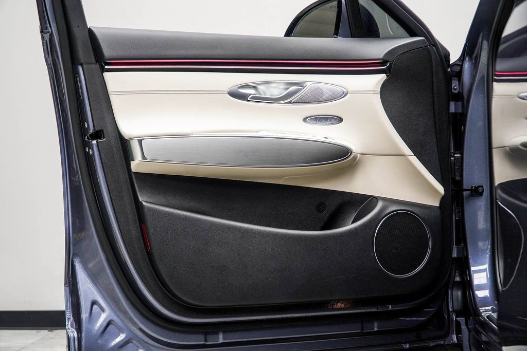 Used 2026 Genesis GV70 2.5T Select image 42