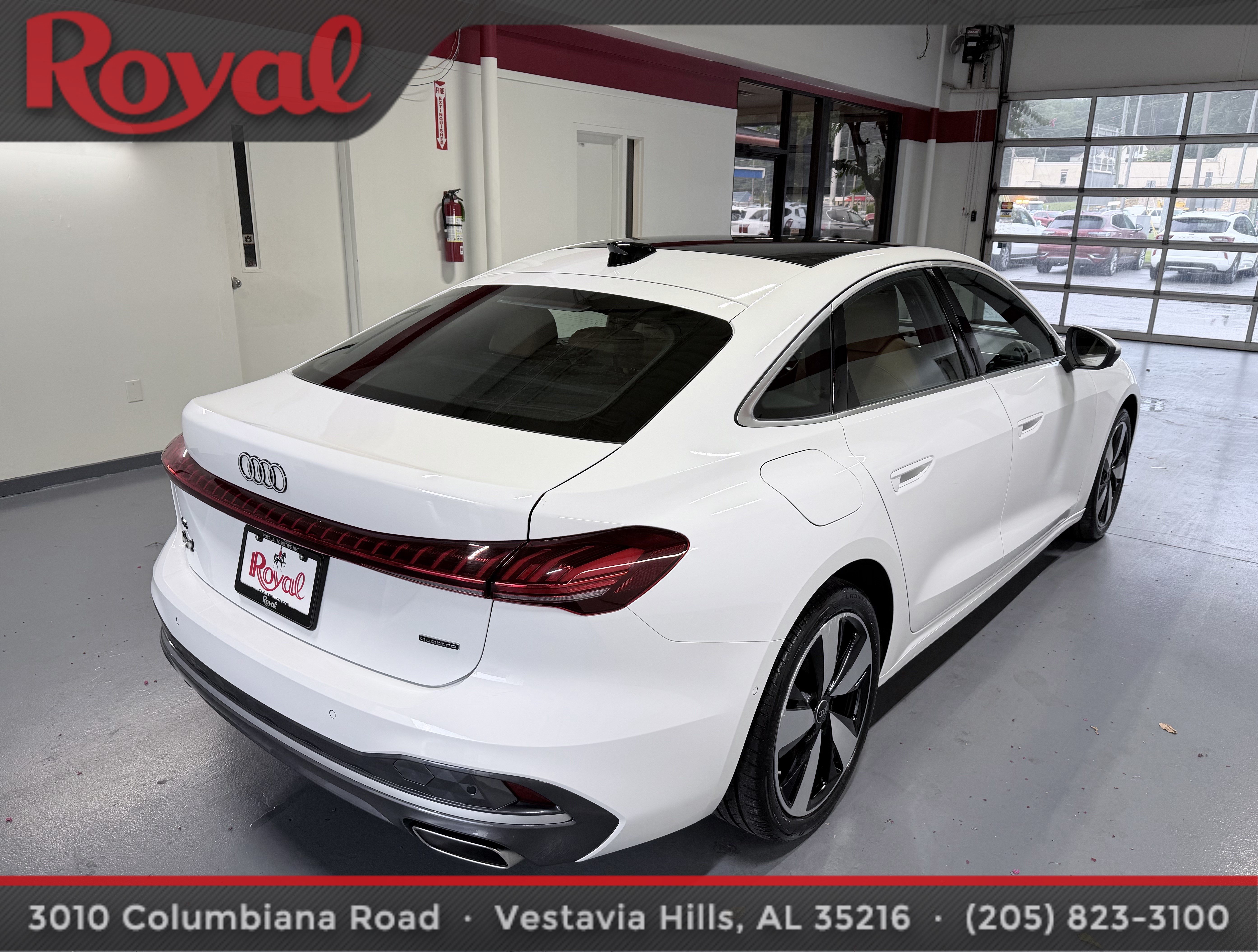Used 2025 Audi A5 2.0T Premium Plus w/ Premium Plus AWD/4WD image 4