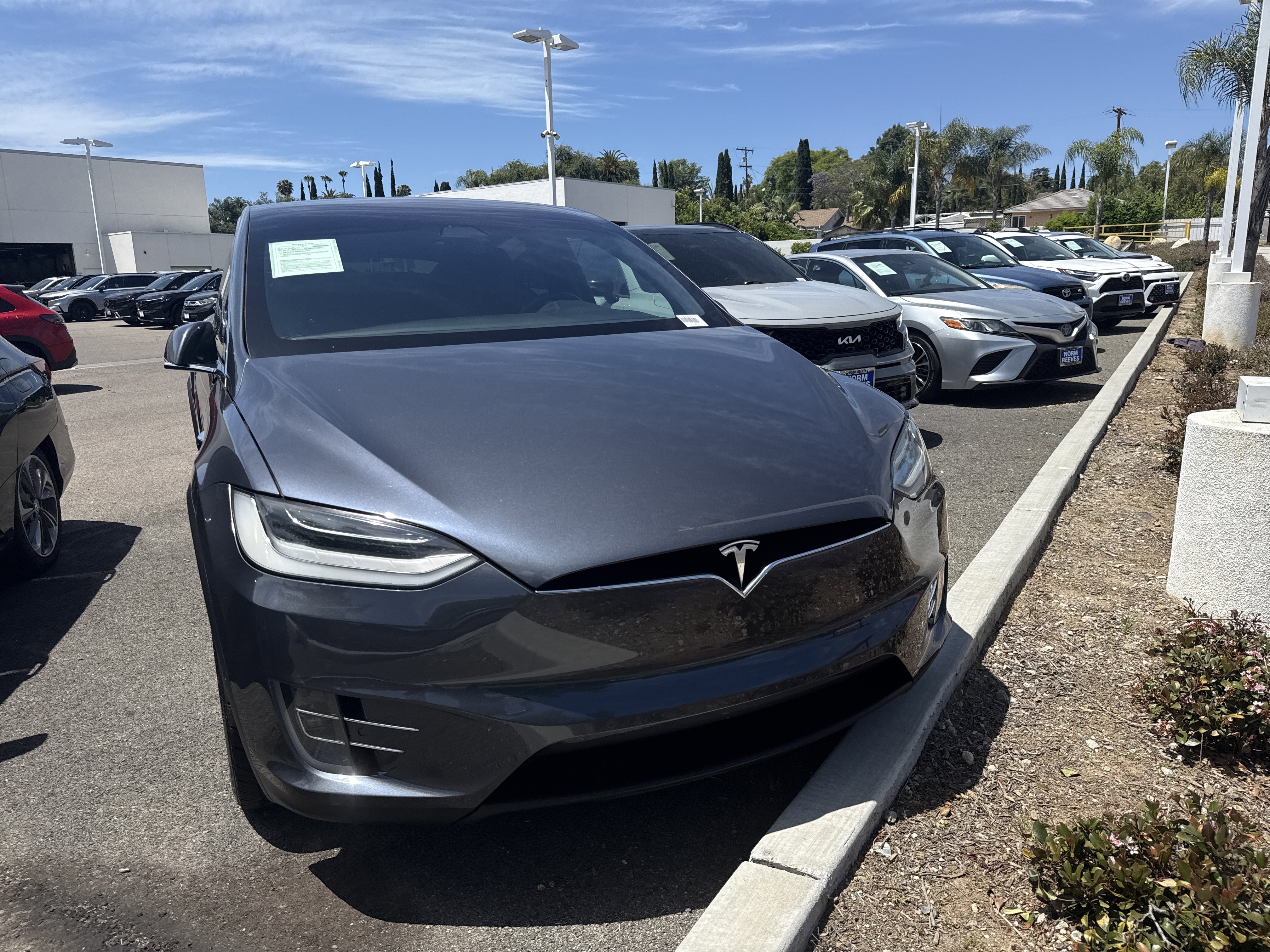 Used 2020 Tesla Model X Long Range AWD/4WD image 2