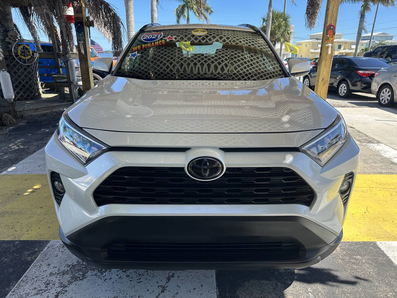 Used 2021 Toyota RAV4 XLE Premium image 2