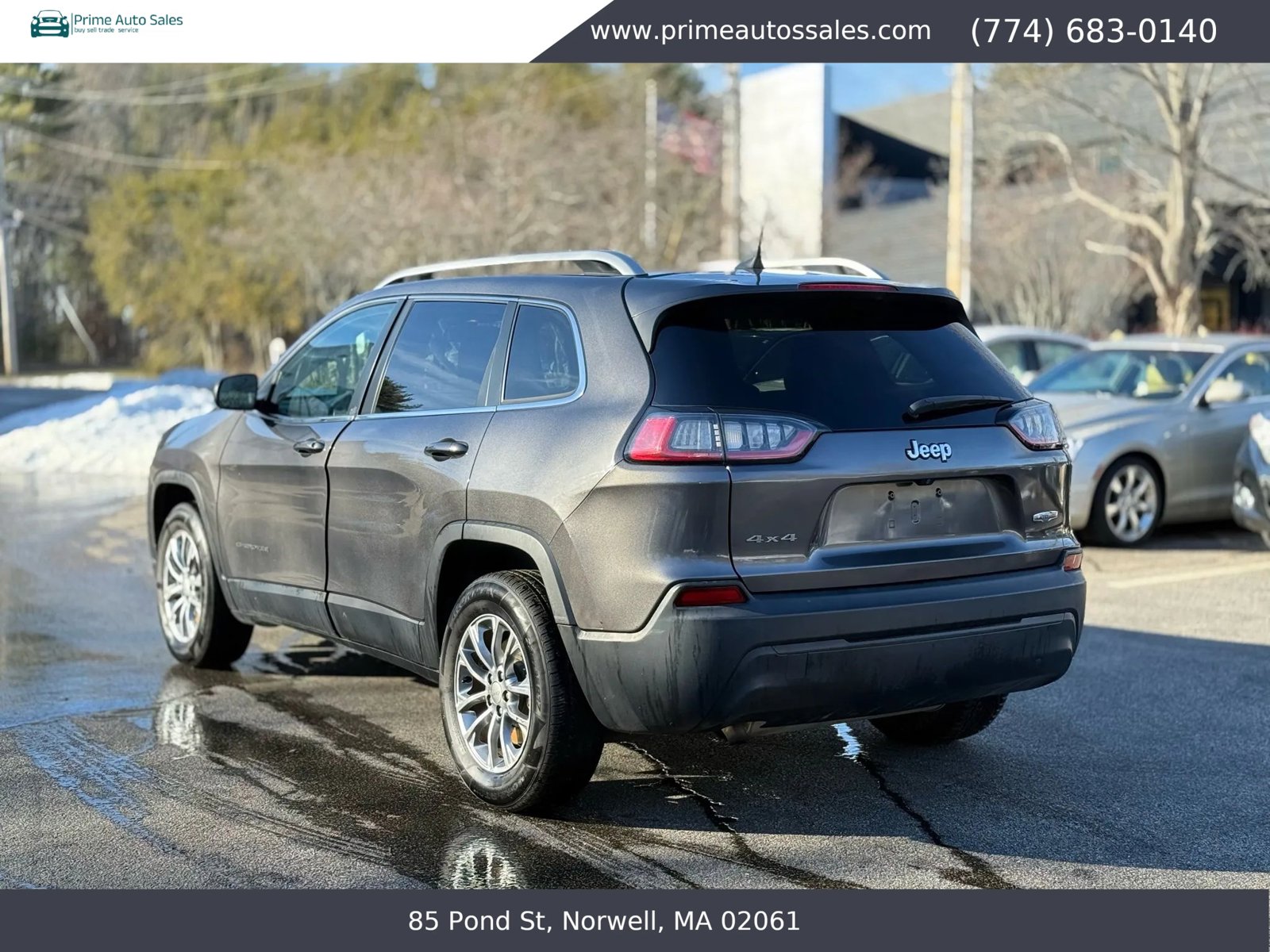 Used 2019 Jeep Cherokee Latitude Plus AWD/4WD image 6