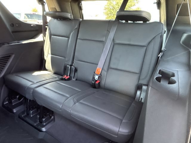 Used 2023 Chevrolet Tahoe Z71 w/ Z71 Off-Road Package AWD/4WD image 12