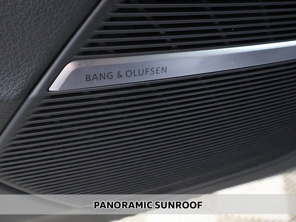 Used 2023 Audi Q8 Prestige w/ Prestige Package image 5