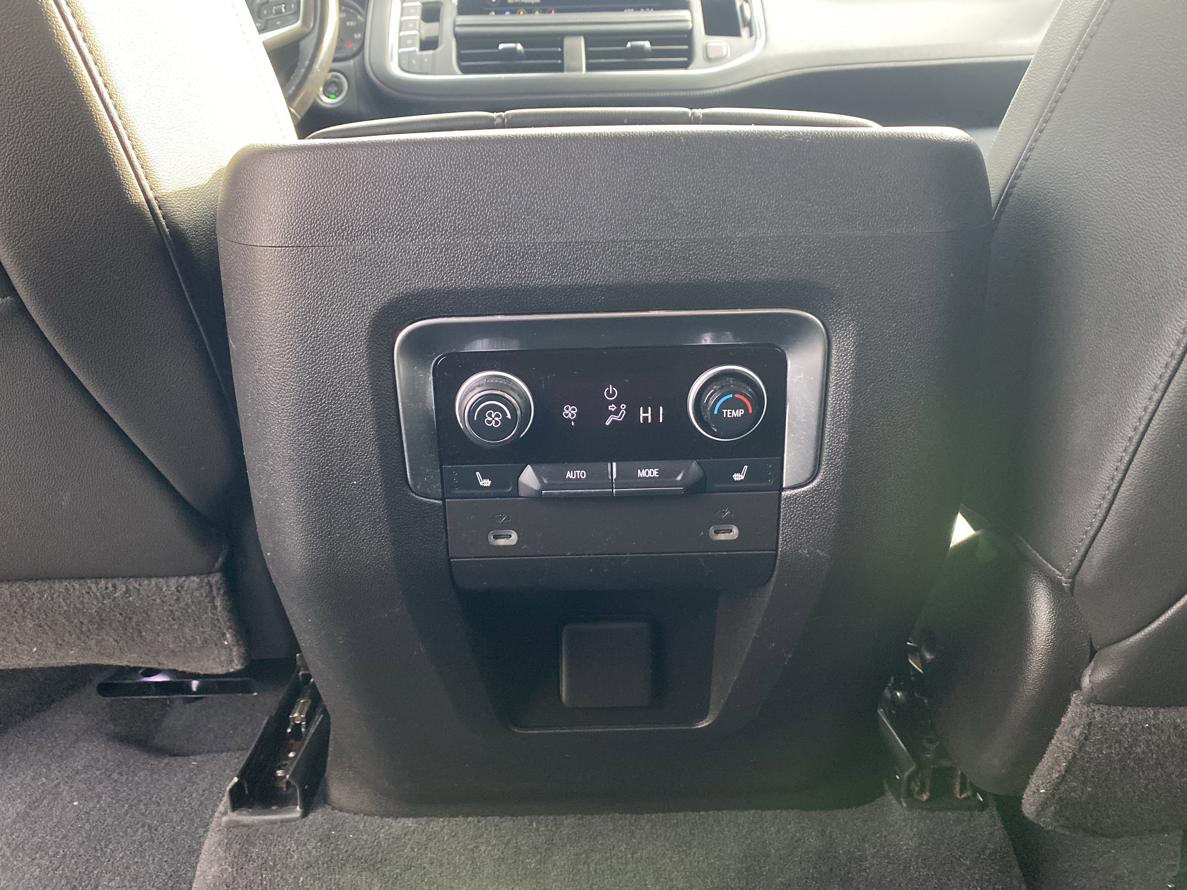 Used 2021 Chevrolet Tahoe Z71 w/ Z71 Signature Package image 34