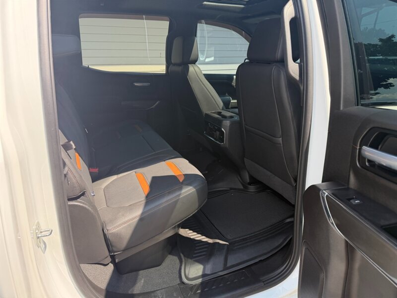 Used 2021 GMC Sierra 1500 AT4 w/ AT4 Premium Package AWD/4WD image 32