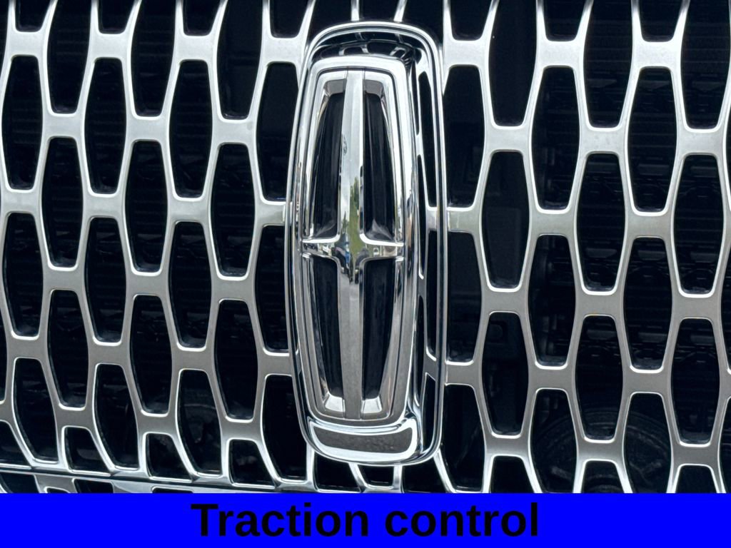 Used 2023 Lincoln Nautilus Reserve w/ Luxury Package AWD/4WD image 16