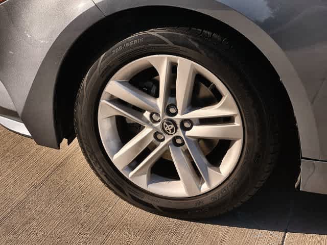 Used 2020 Toyota Corolla LE FWD image 9