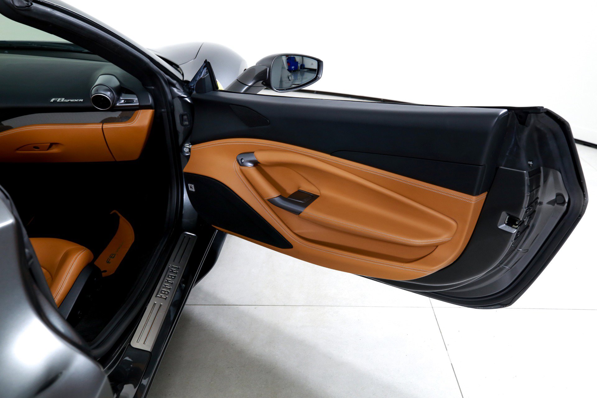 Used 2022 Ferrari F8 Tributo image 19