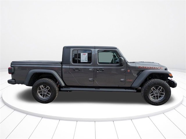 Used 2024 Jeep Gladiator Mojave w/ Convenience Group image 3